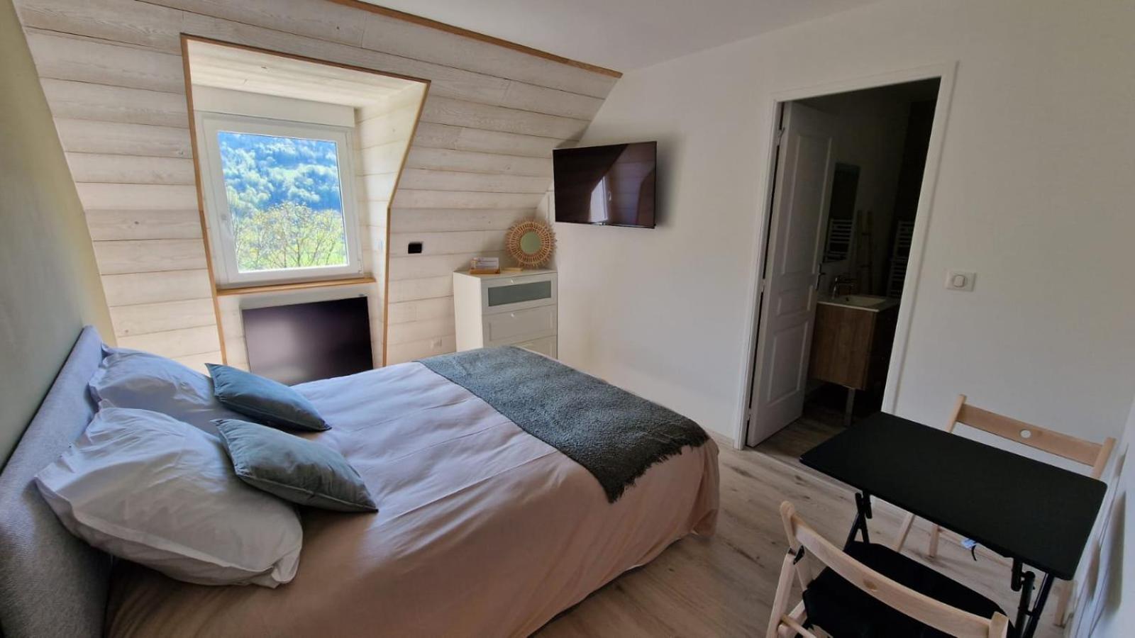 Bed and Breakfast La Gentiane Le Falgoux Exteriér fotografie